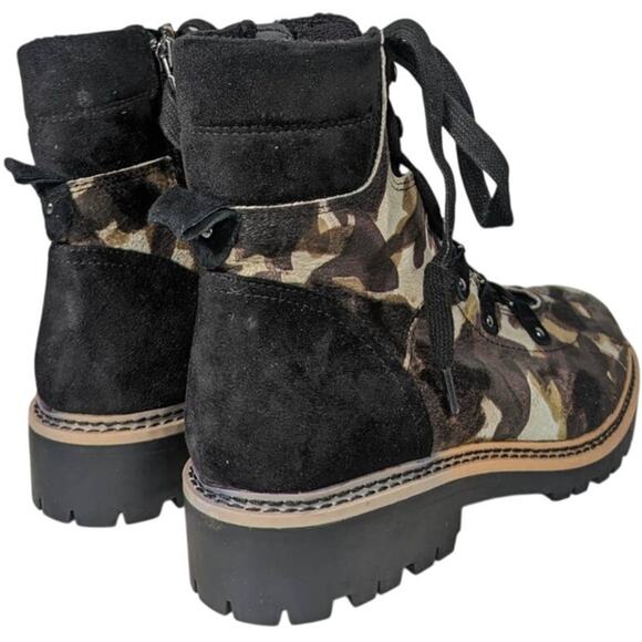Me‎ Too Genuine Leather Santos Combat Boots Camo Suede 7M Memory Foam Padded - Picture 7 of 16